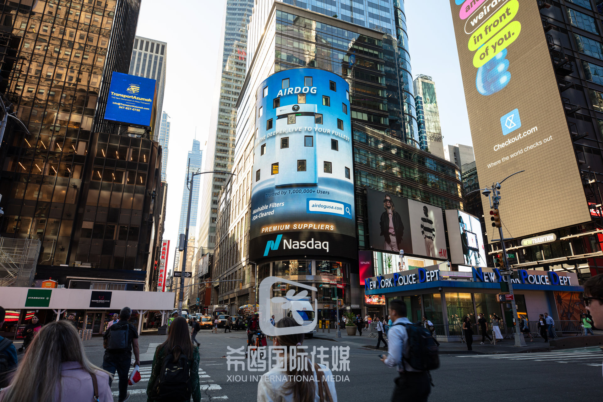 纳斯达克大屏客户案例 2026年06月03日 纽约时代广场大屏广告实拍